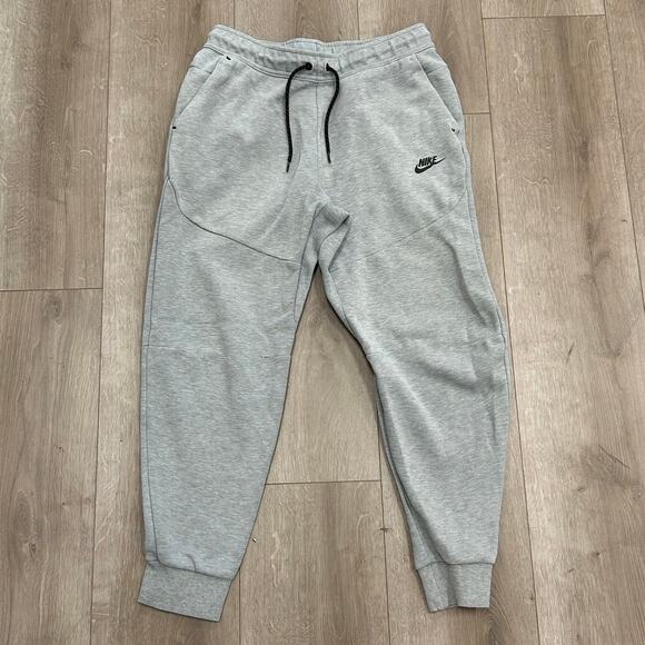 Nike Tech Fleece Jogger Pants Sweatpants size Medium M Gray B8 - Picture 1 of 8